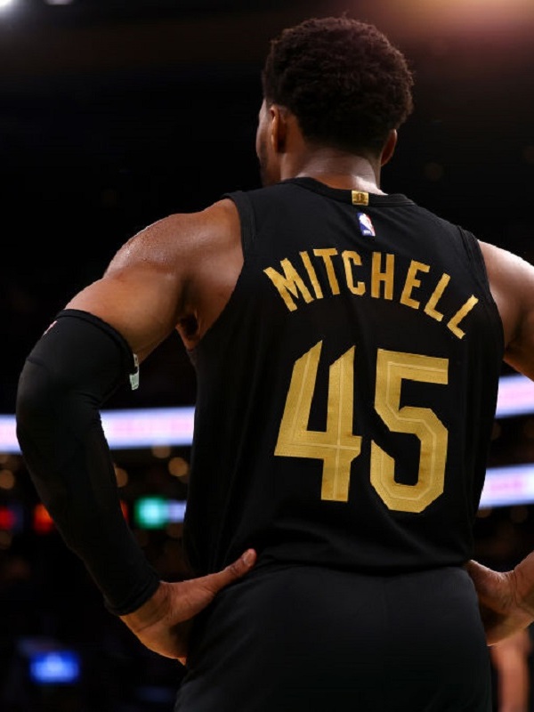 Lakers é uma equipe em potencial que poderia trocar por Donovan Mitchell